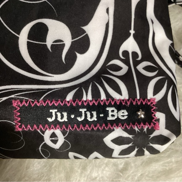 Ju-Ju-Be Large Floral Zippered Black & White Accessories Bag & Small Round Pouch - Picture 7 of 14
